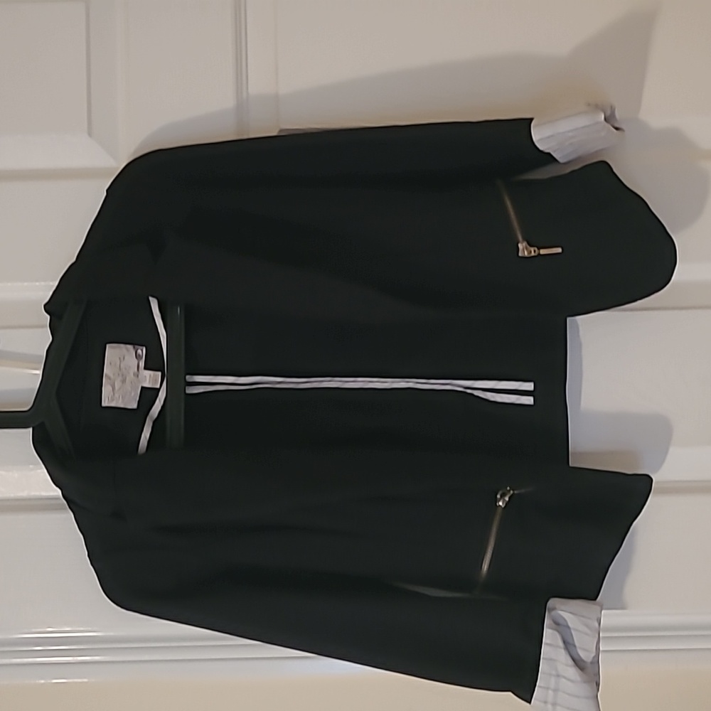 XS black blazer